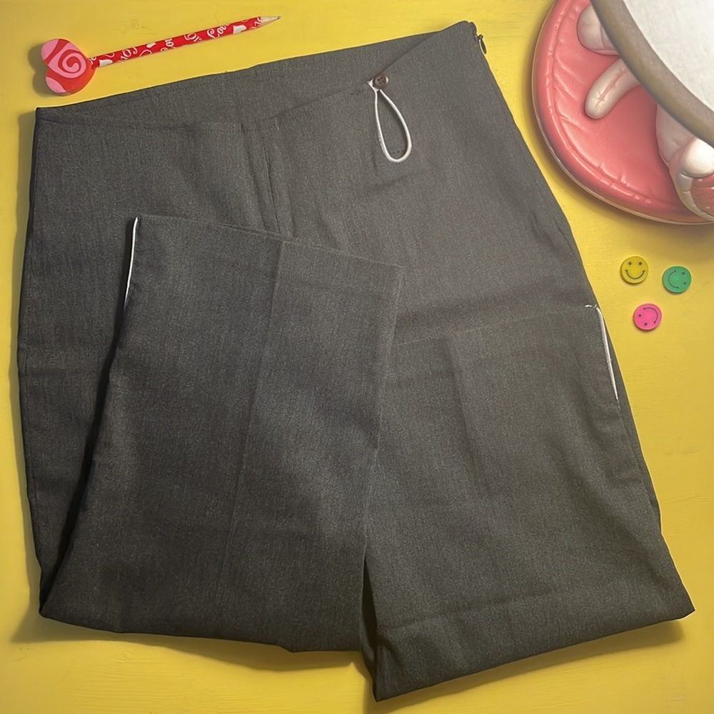 Popular Brand cute Y2K chic dress pants 🍭